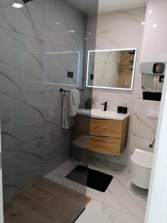 Apartman Max !!!! Omiš Buitenkant foto