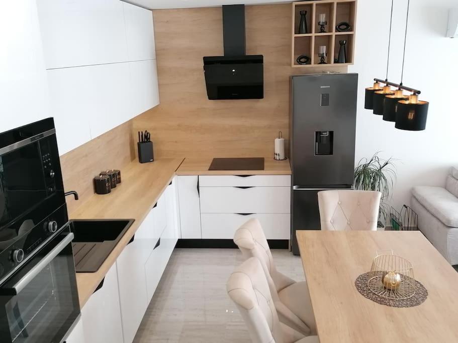 Apartman Max !!!! Omiš Buitenkant foto